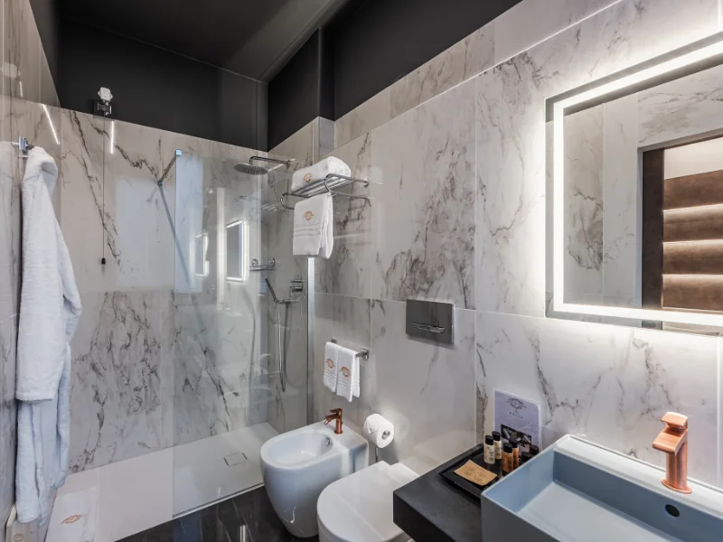 cucina-elegante-nera-con-marmo cucina-elegante-nera-con-marmo